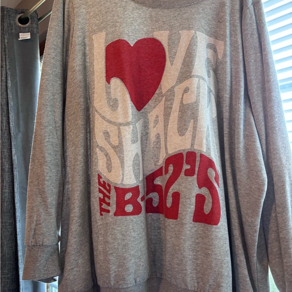 Gray Love Shack Sweatshirt - Picture 1 of 3